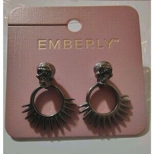 Emberly Skull Earrings NEW